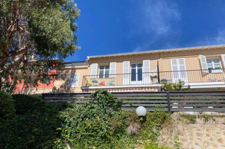Villa Cannes Directly On The Sea Екстериор снимка